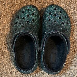 CROCS Kids Glitter Water Shoes - Black and Green